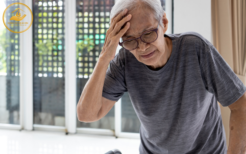 Bài tập thăng bằng phòng chống té ngã cho người già