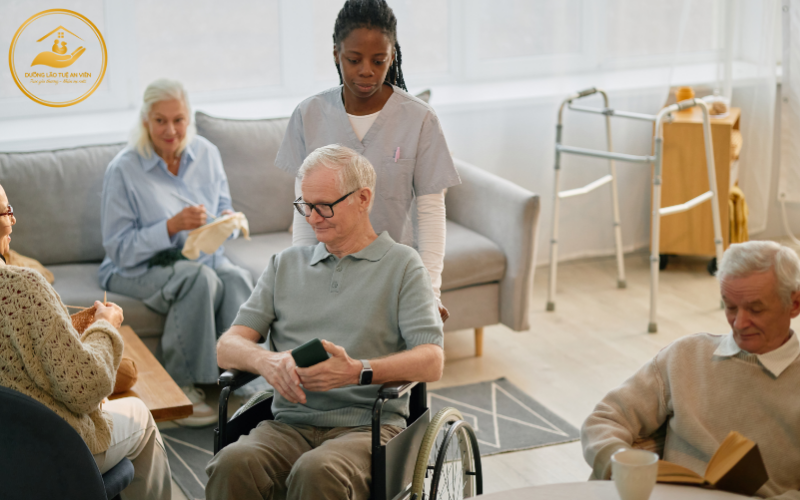 Bài tập thăng bằng phòng chống té ngã cho người già