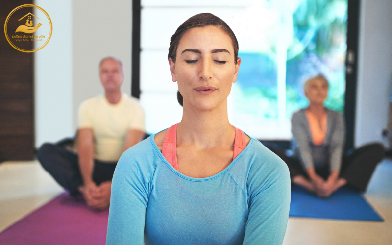 Cách tập thở bụng giúp người già