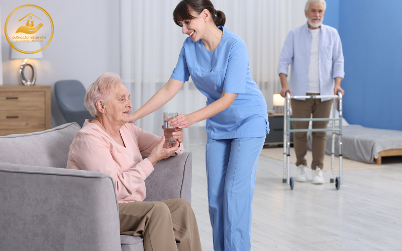 Cách tập thở bụng giúp người già