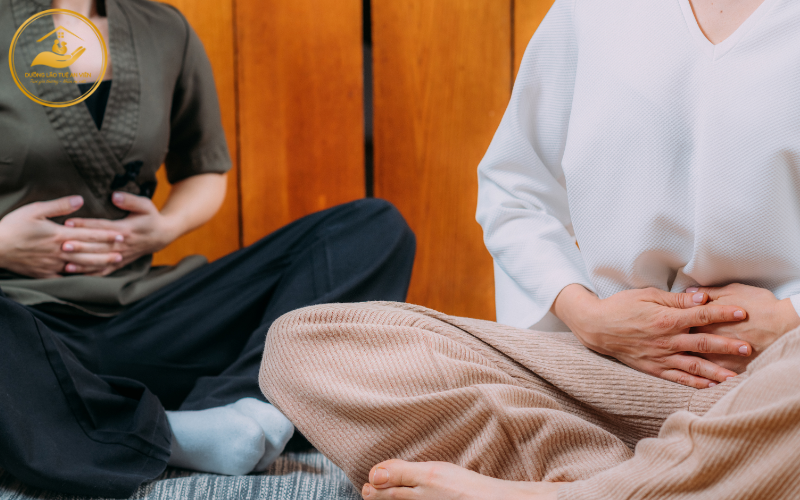 Cách tập thở bụng giúp người già