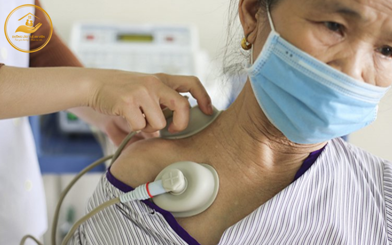 Điện xung trị liệu có tốt cho người già