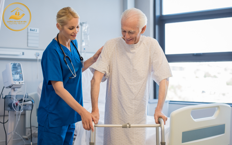 Hướng dẫn tập đứng bằng khung tập đi cho người già