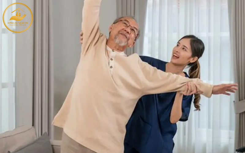 Kỹ thuật xoa bóp bấm huyệt trong phục hồi 