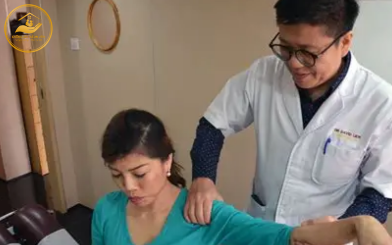 Kỹ thuật xoa bóp bấm huyệt trong phục hồi 