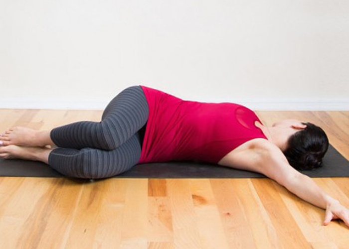 Bài tập dưỡng sinh kinh lạc cho người đau lưng 