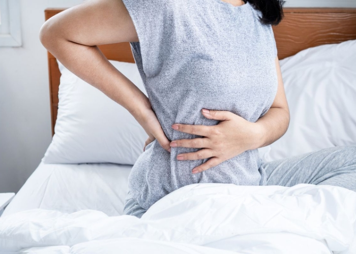 Cách kê chân cao khi ngủ cho người suy giãn tĩnh mạch