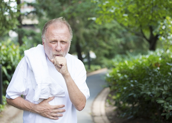 Cách sử dụng máy hút đờm cho người già tại nhà