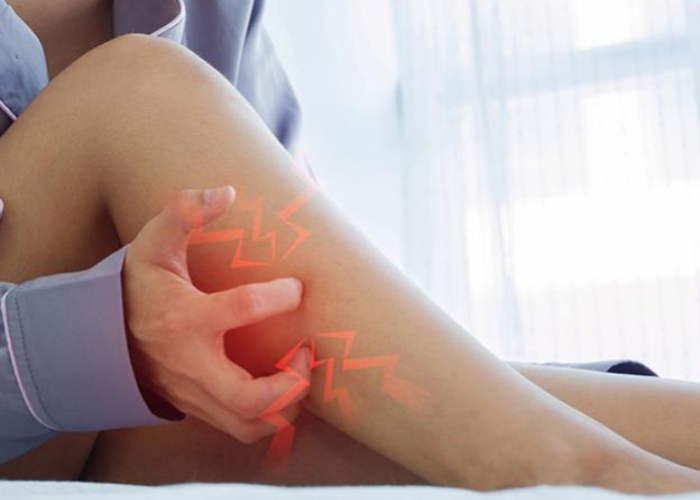 Cảm giác kiến bò ở chân 