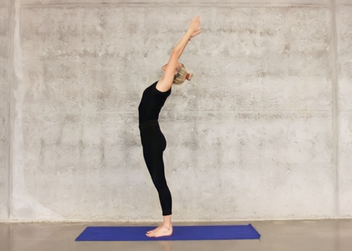 Yoga cho người suy giãn tĩnh mạch chân tại nhà (2)